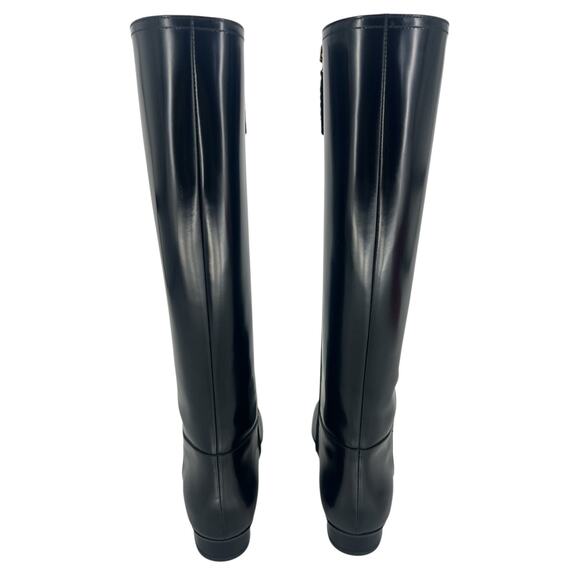 Gucci Interlocking GG Chain Patent Leather Knee Boots - Picture 12 of 16